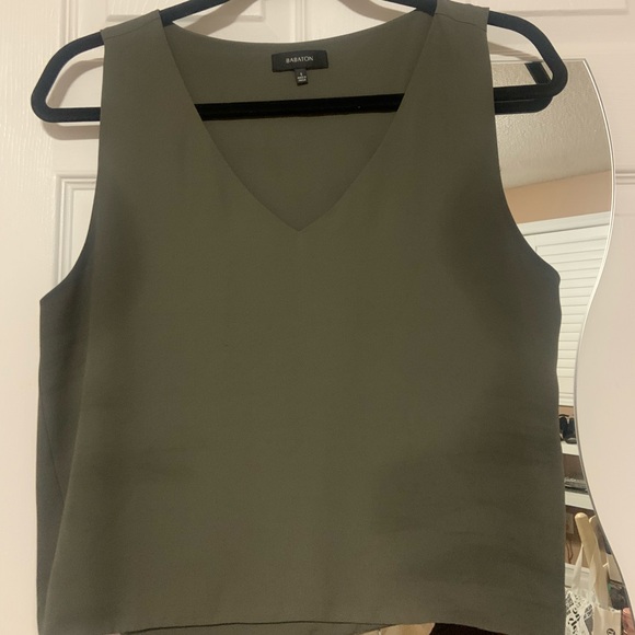 Aritzia Tank - Picture 1 of 1